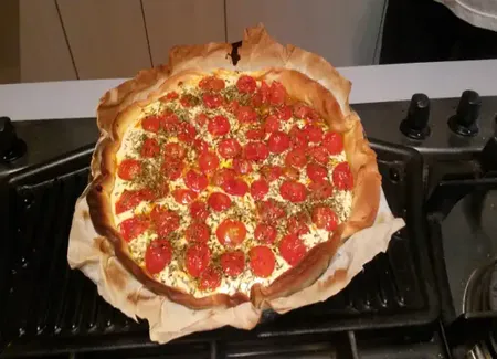 Tarte aux tomates cerises et chèvre frais