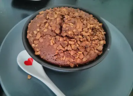 Gâteau moelleux chocolat pistache et coeur d'amande