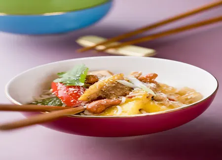 Poulet aux noix de cajou et ananas
