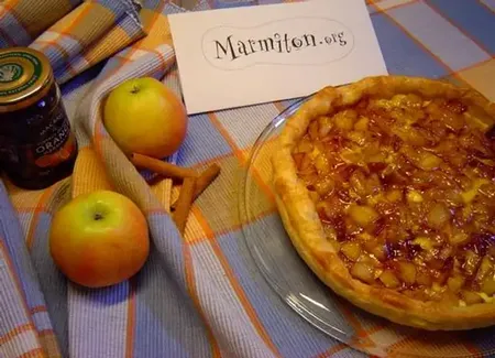 Tarte aux pommes à la marmelade d'orange