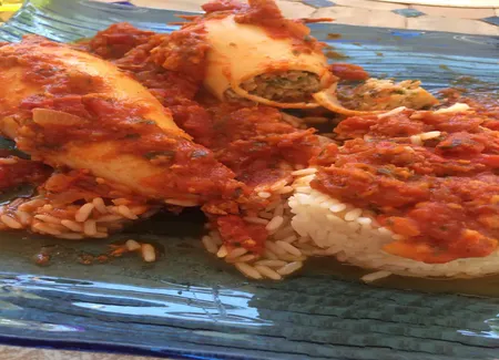 Encornets farcis à la provençale