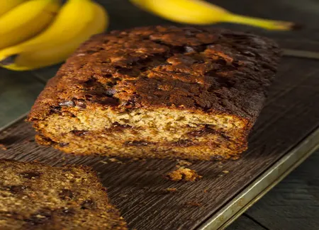 Cake à la banane et pépites de chocolat