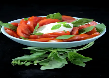 Salade de tomates à la mozzarella