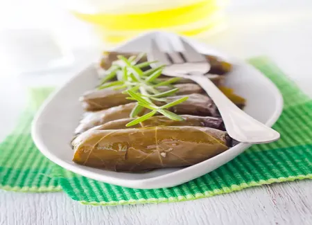Feuilles de vigne farcies au maigre d'hilda