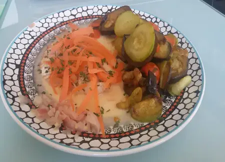 Haddock poché au lait de coco et petits légumes orientaux