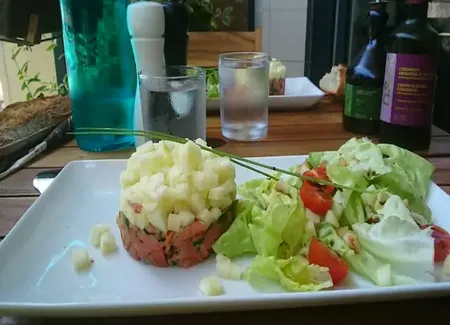 Tartare de saumon fumé à la pomme granny