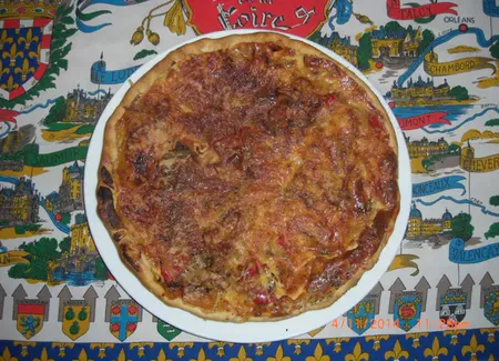 Tarte express jambon - poivrons grillés - oignons rouges