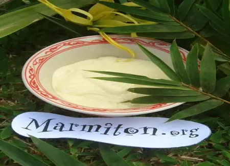 Crème de maracuja (fruit de la passion)