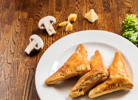 Feuilletés aux champignons de paris