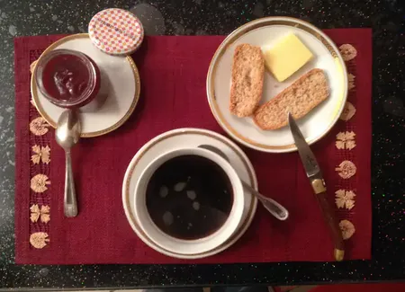 Confiture de pêches de vigne
