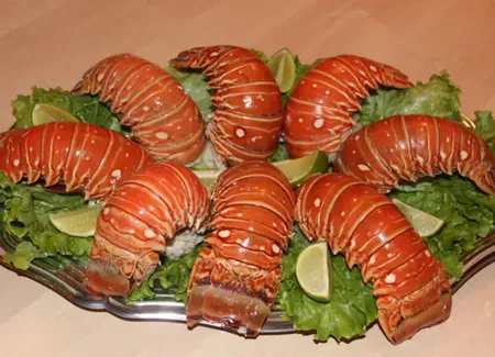 Queues de langouste froides parfumées