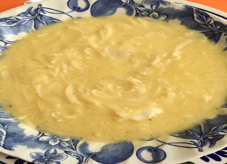 Tourain blanchi ( soupe à l'ail du sud-ouest )