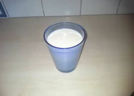Smoothie ananas, banane, coco