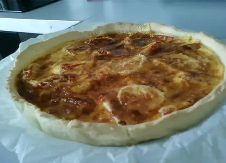 Quiche complète tomates-chèvre