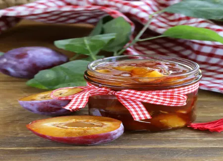 Confiture de prunes allégée en sucre