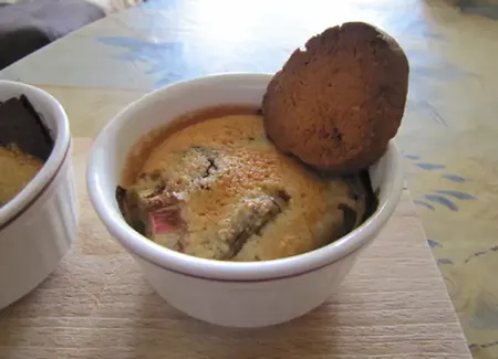 Crème brûlée à la rhubarbe