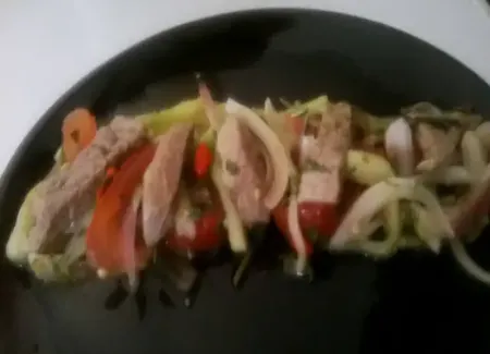 Salade de boeuf thaï
