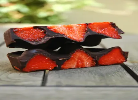 Fraises au chocolat façon tablette