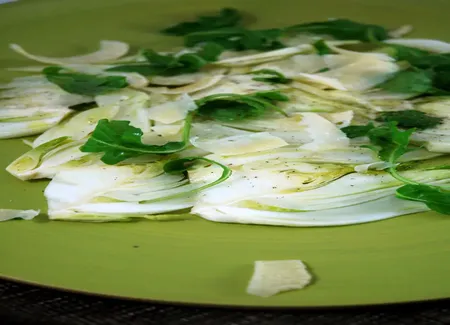 Salade de roquette et fenouil au parmesan
