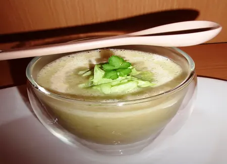 Velouté de laitue & saint morêt