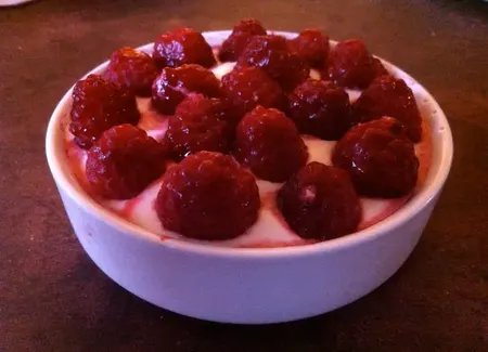 Charlotte aux framboises sans produits laitiers