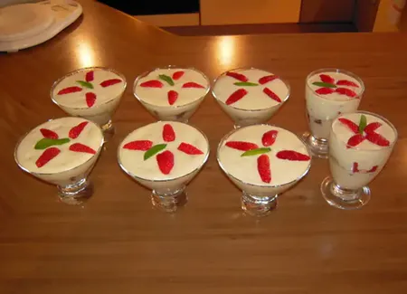 Tiramisu au chocolat blanc et aux fraises