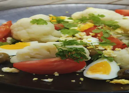 Salade de chou-fleur aux oeufs