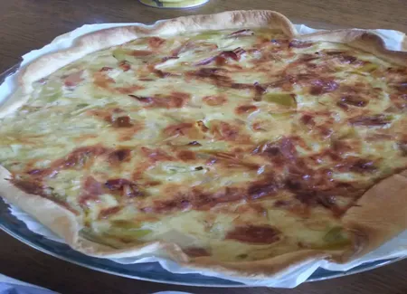 Tarte poireaux oignons jambon