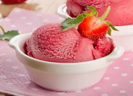 Sorbet à la fraise sans sorbetière