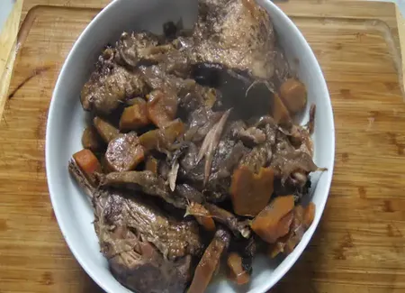 Civet de canard au vin de cahors
