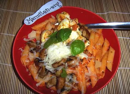 Mes pâtes express poulet-champi-tomate