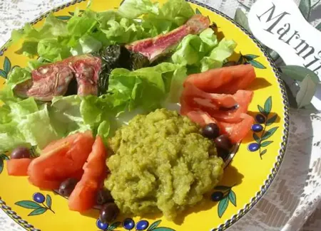 Rougets farcis à l'anchoïade et purée de courgette