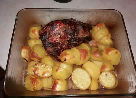Palette de porc demi-sel, rôtie au four