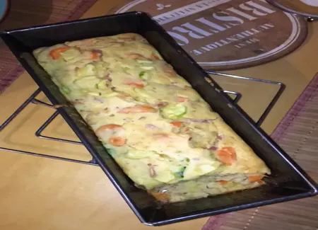 Cake courgettes/carottes/lardons