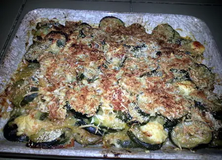 Gratin de courgettes, tomates et lardons