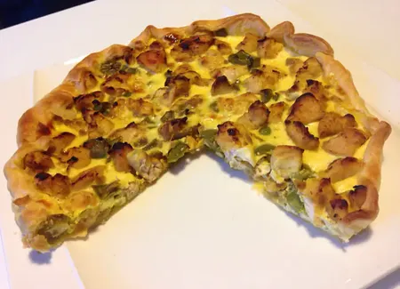 Quiche au poulet et raisin sec