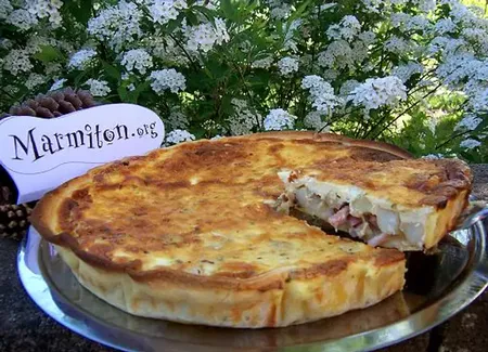 Quiche fromage, oignons, lardons et pommes de terre