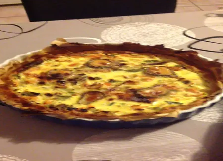 Tarte aux poireaux, saumon fumé et chèvre