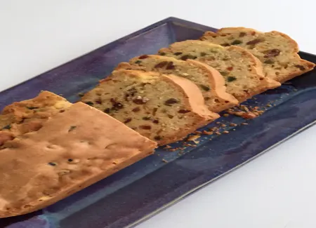 The cake aux fruits confits