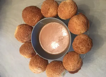 Choux craquelin au caramel beurre salé