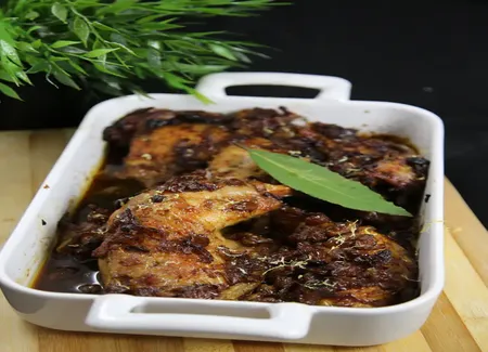 Cuisses de poulet aux raisins secs et miel