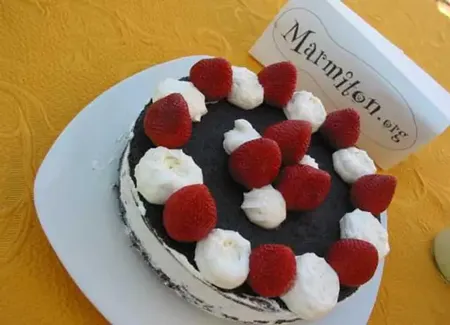 Fraisier au chocolat (6ème rencontre marmiton)