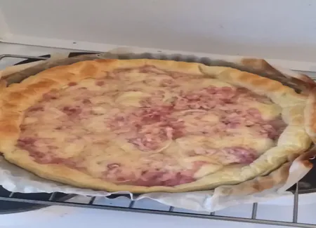 Feuilleté de chèvre au lardons