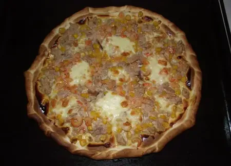 Pizza rapide de la mer (thon et crevettes)