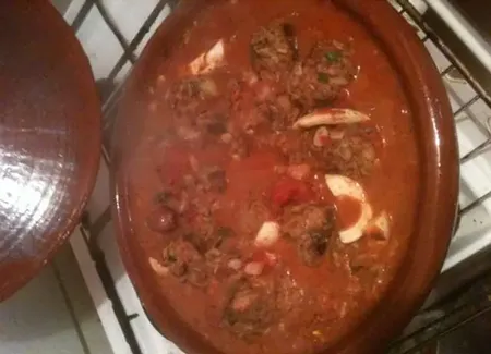 Tajine de boulettes de boeuf et merguez