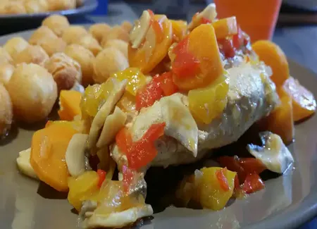 Escalopes de poulet ensoleillées poivron et paprika