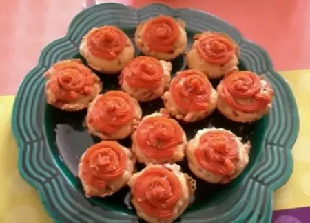 Cupcakes poulet, poivrons, mozzarela et sa creme à la tomate
