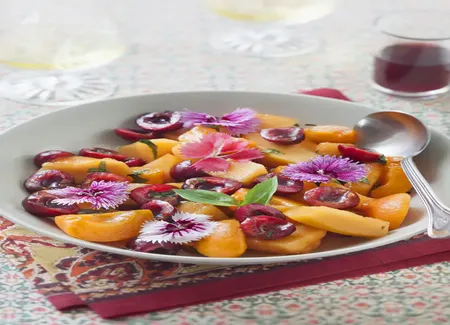Salade de fruits d'été à l'huile d'olive