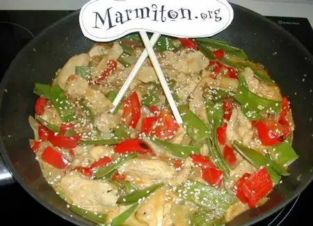 Poulet curry vert et pois gourmands