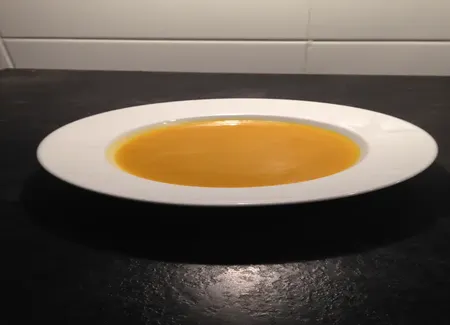 Potage aux courgettes jaunes